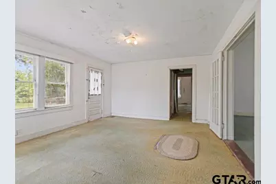 529 E Fm 323, Palestine, TX 75801 - Photo 10