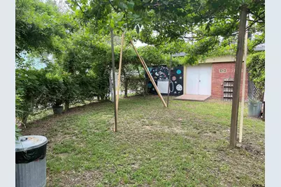 314 E Pennsylvania Ave, Van, TX 75790 - Photo 16