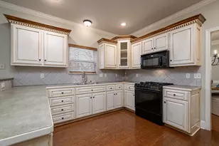 3950 Hanover Pl, Tyler, TX 75701 - Photo 12