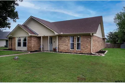 144 Hollie Cir, Sulphur Springs, TX 75482 - Photo 2