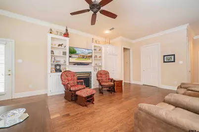 2215 Homestead, Tyler, TX 75701 - Photo 6