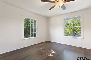 519 W Buchanan, Mineola, TX 75773 - Photo 24