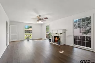 519 W Buchanan, Mineola, TX 75773 - Photo 4