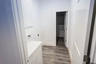 146 Hillcrest Dr, Gladewater, TX 75647 - Photo 8