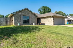 526 W Kingsway Dr, Overton, TX 75684 - Photo 2