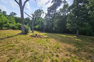 105 Glenwood Dr, Palestine, TX 75801 - Photo 20