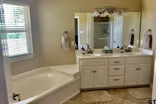 1719 Fm 3052N, Troup, TX 75789 - Photo 16