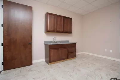 2311 Dueling Oaks Dr. Ste 20, Tyler, TX 75703 - Photo 10