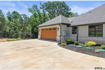 14533 Woodland Creek Drive, Tyler, TX 75706 - Photo 4