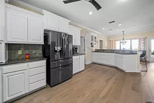 4911 Sunrise Dr, Chandler, TX 75758 - Photo 14