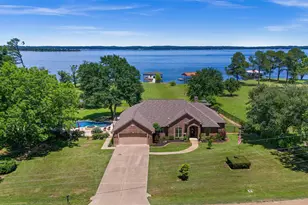 4911 Sunrise Dr, Chandler, TX 75758 - Photo 2