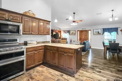 2611 State Highway 64, Ben Wheeler, TX 75754 - Photo 26