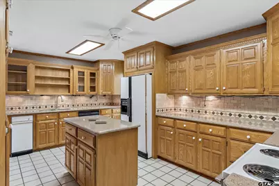 302 Erwin, Edgewood, TX 75117 - Photo 12