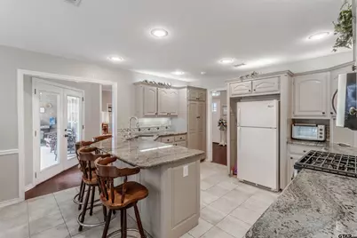 18400 Woodhollow, Flint, TX 75762 - Photo 12