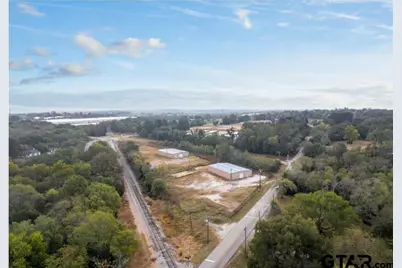 1516 S Sycamore, Palestine, TX 75801 - Photo 2