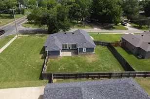 416 W South St, Lindale, TX 75771 - Photo 24