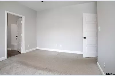 416 W South St, Lindale, TX 75771 - Photo 16