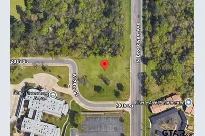 2698 N Broadway Avenue, Tyler, TX 75702 - Photo 2