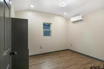 5939 Tx-37, Mineola, TX 75773 - Photo 14