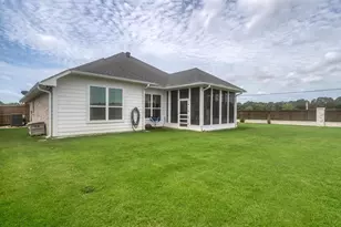 401 Meadows Ct, Chandler, TX 75758 - Photo 30