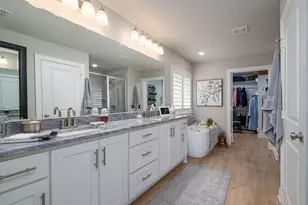 401 Meadows Ct, Chandler, TX 75758 - Photo 16