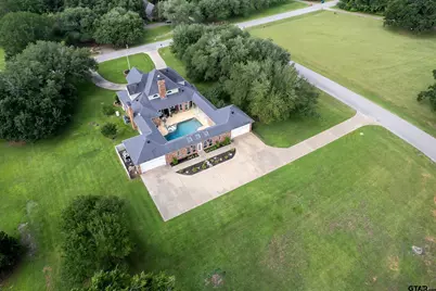 1881 Valley View, Tyler, TX 75703 - Photo 32