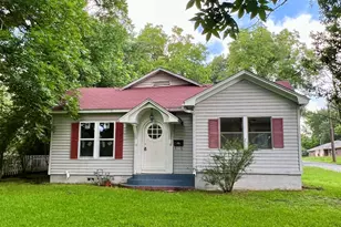702 W Kilpatrick, Mineola, TX 75773 - Photo 1