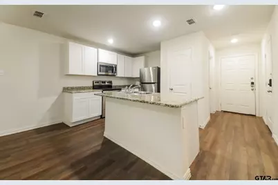 807 W Morris Street, Tyler, TX 75702 - Photo 10