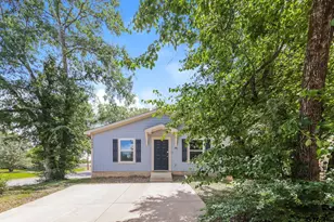 2525 N Tenneha Ave, Tyler, TX 75702 - Photo 1