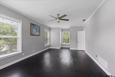 513 E Young, Longview, TX 75602 - Photo 36