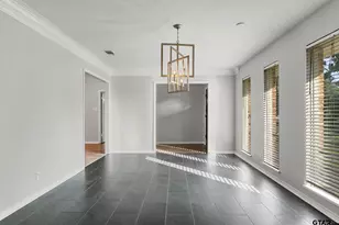 3200 Decharles, Tyler, TX 75701 - Photo 10