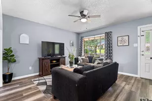412 W 25th St, Tyler, TX 75702 - Photo 8