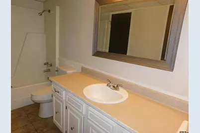 602 E South St Unit 8, Lindale, TX 75771 - Photo 6