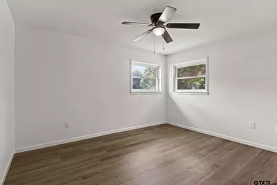 800 Holbrook, Mt Vernon, TX 75457 - Photo 20