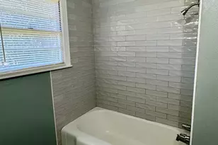 204 Mt Sylvan St, Lindale, TX 75771 - Photo 16