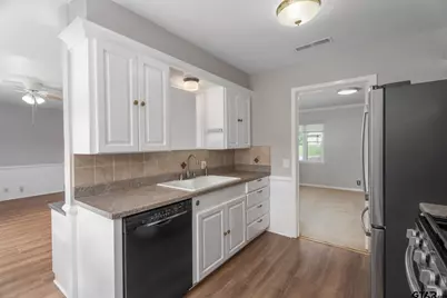 3324 Teakwood Dr, Tyler, TX 75701 - Photo 10