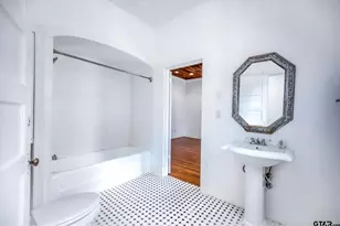 705 S Vine Ave, Tyler, TX 75701 - Photo 6