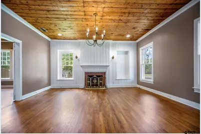 705 S Vine Ave, Tyler, TX 75701 - Photo 1