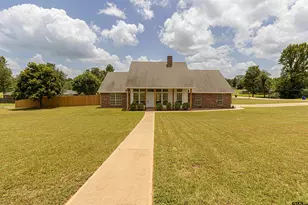 22002 Stage Coach Dr, Chandler, TX 75758 - Photo 2