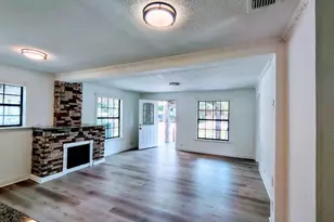 211 Watkins, Longview, TX 75604 - Photo 4