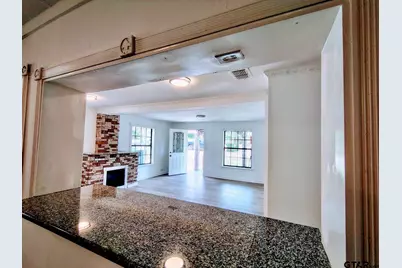 211 Watkins, Longview, TX 75604 - Photo 8