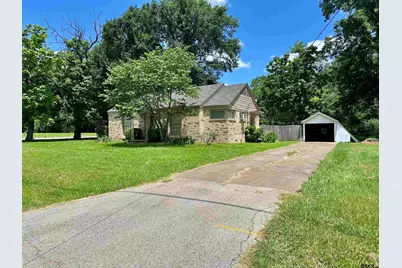 1030 W Kuykendall, Grand Saline, TX 75140 - Photo 2