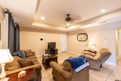 1107 East 8th, Mount Pleasant, TX 75455 - Photo 4