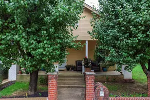 427 E Locust St, Tyler, TX 75702 - Photo 1