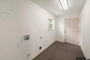 1720 Joyce, Arlington, TX 76011 - Photo 22