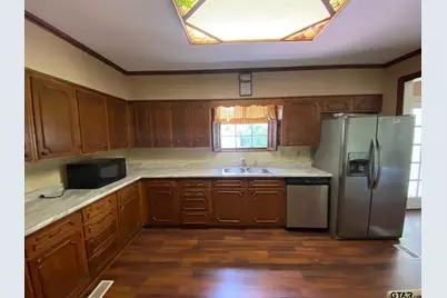 627 El Paso, Jacksonville, TX 75766 - Photo 12