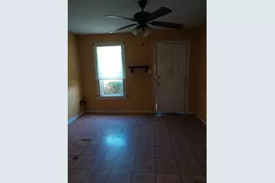 409 W Carnegie, Winnsboro, TX 75494 - Photo 2