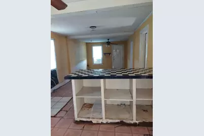 409 W Carnegie, Winnsboro, TX 75494 - Photo 6