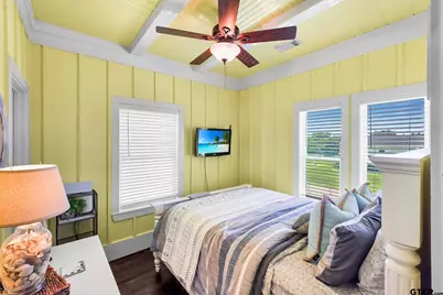 2207 Nelson Avenue, Port Bolivar, TX 77650 - Photo 36