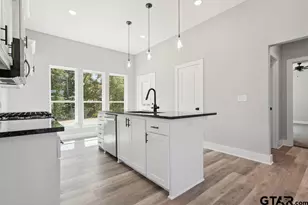 16330 Crossing Cir, Lindale, TX 75771 - Photo 12